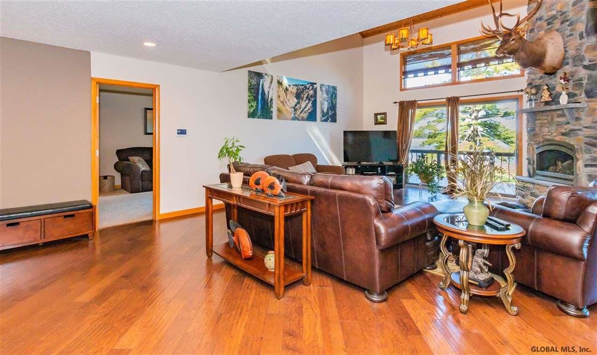 Luxury homes 壮观的高档海滨住宅