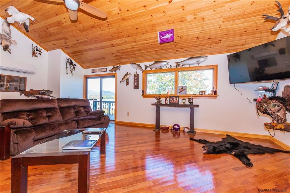 Luxury homes in 壮观的高档海滨住宅