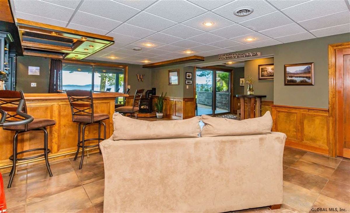 Luxury homes 壮观的高档海滨住宅