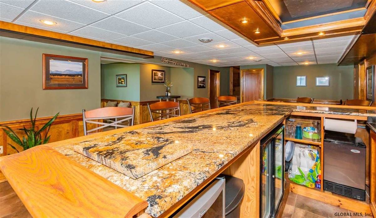 Luxury real estate 壮观的高档海滨住宅