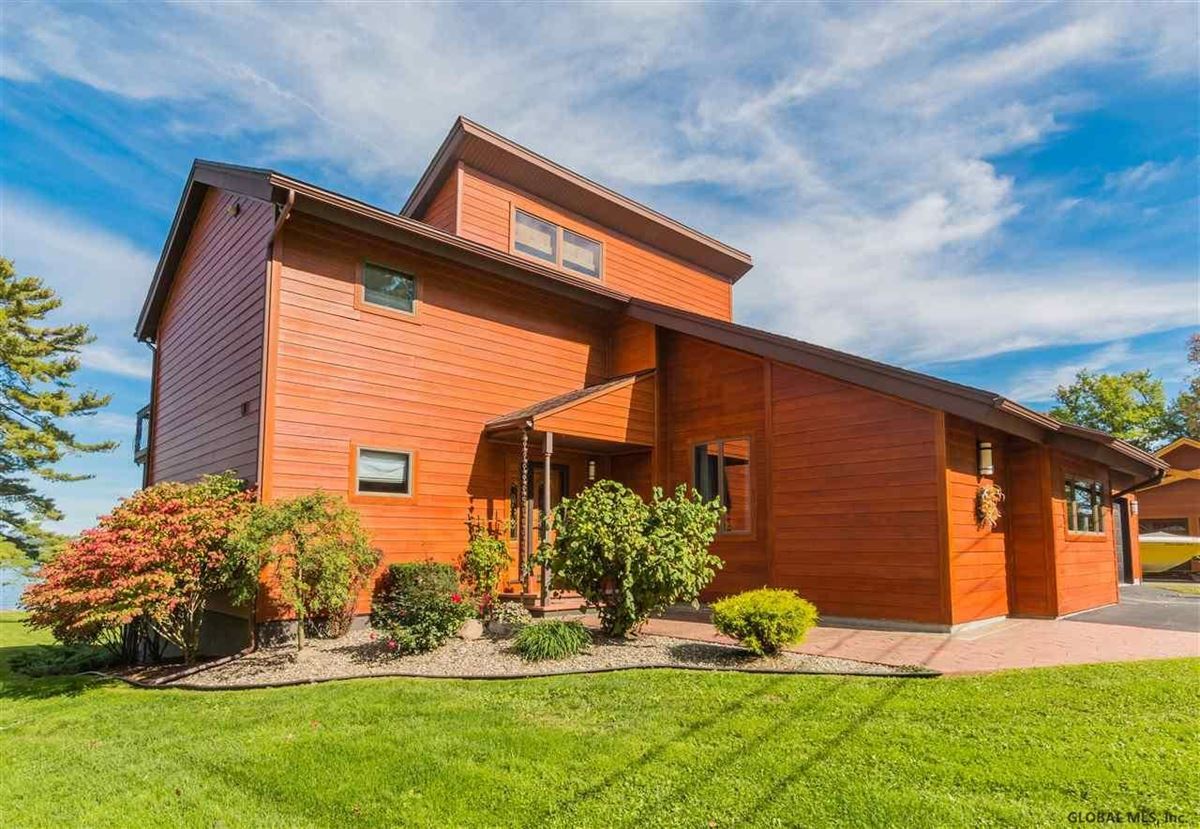 Mansions in 壮观的高档海滨住宅