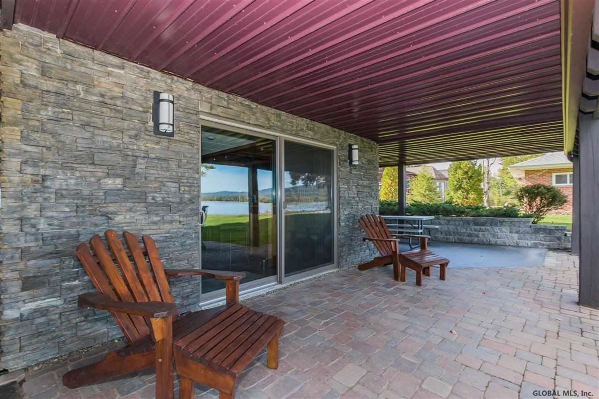 Luxury homes 壮观的高档海滨住宅