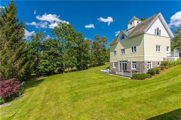 Iconic And Rare Property On Canandaigua Lake New York Luxury
