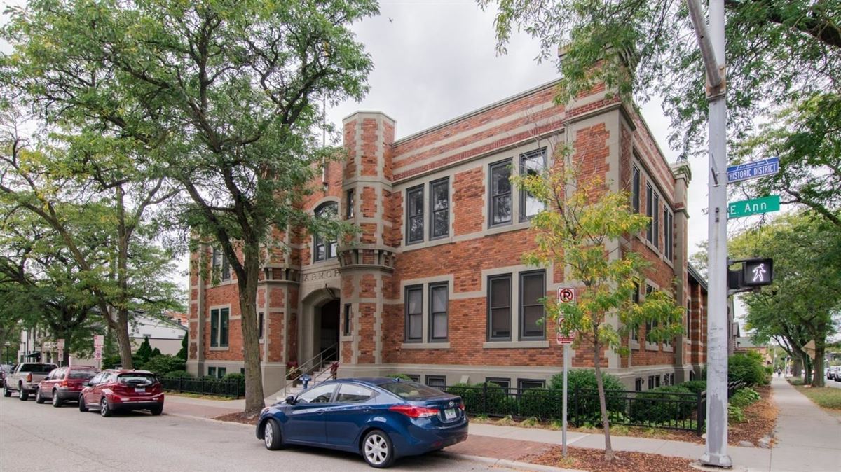 AN INCREDIBLE OPPORTUNITY IN THE HEART OF DOWNTOWN ANN ARBOR Michigan