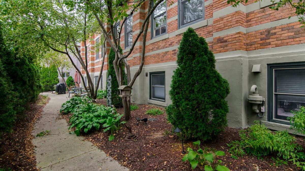 AN INCREDIBLE OPPORTUNITY IN THE HEART OF DOWNTOWN ANN ARBOR Michigan