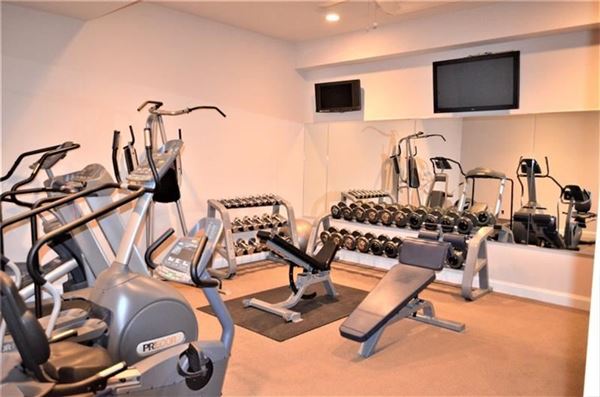 A GRAND EXECUTIVE ESTATE | Pennsylvania Luxury Homes | Mansions For