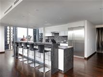 Luxury real estate 非凡的全层公寓