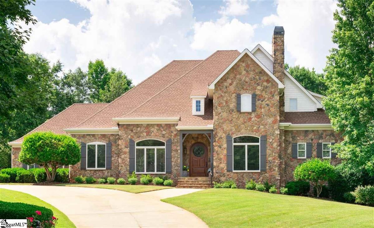 IMPRESSIVE CUSTOM BUILT HOME AT AMAZING VALUE South Carolina Luxury