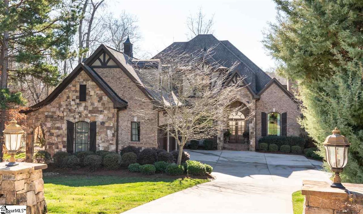 BEAUTIFUL CUSTOM HOME IN RIVER RESERVE South Carolina Luxury Homes