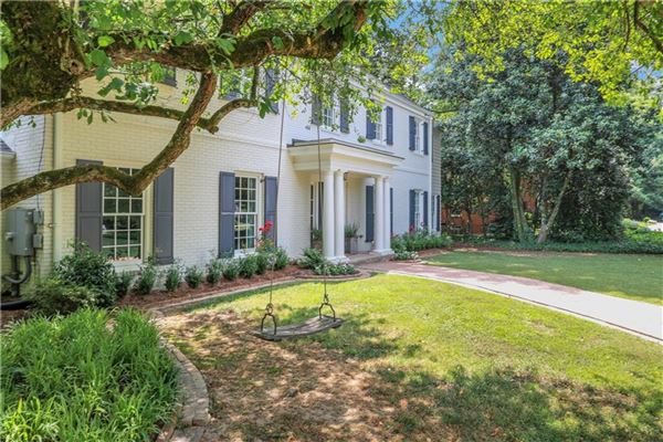 Stunning Traditional Home In Kingswood Georgia Luxury