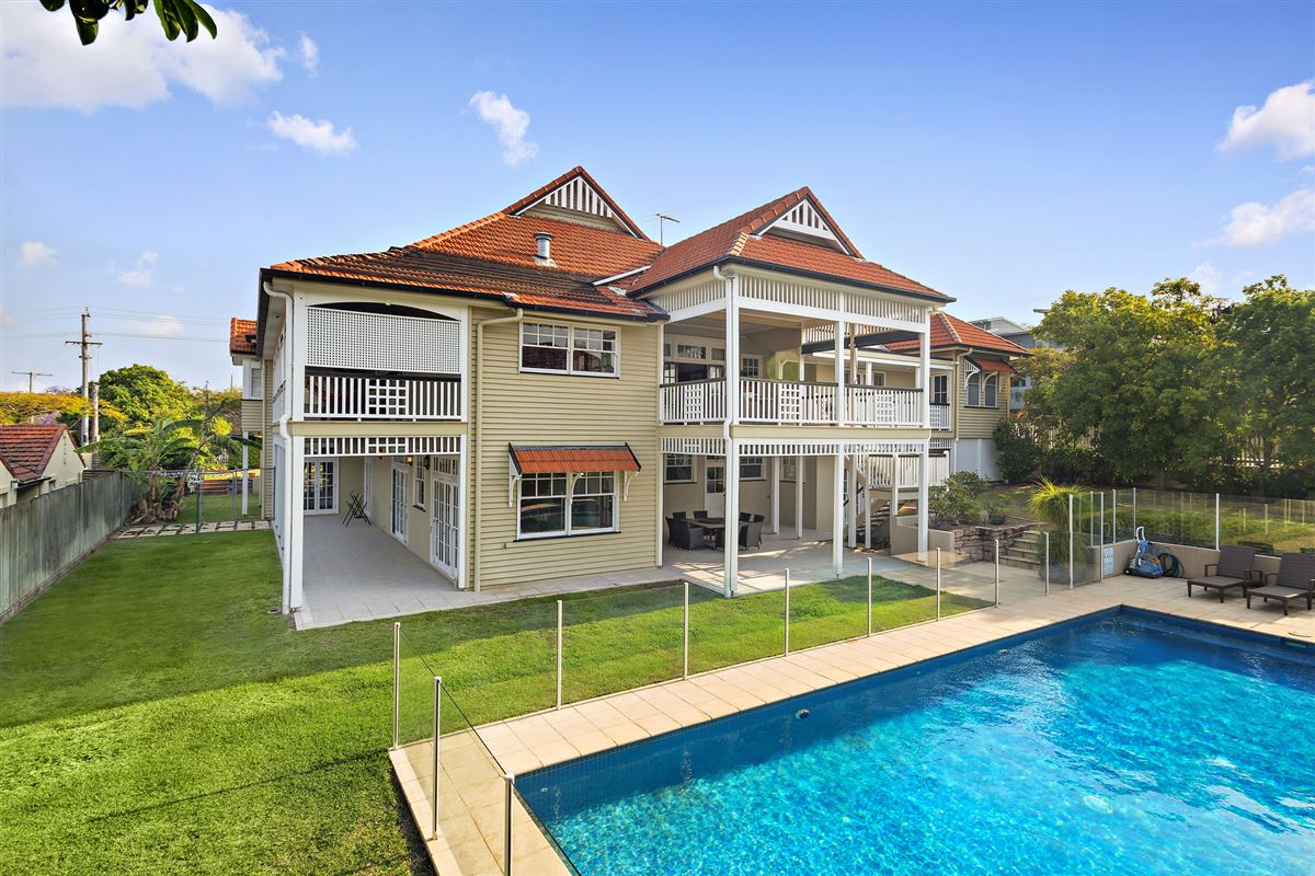 STATELY RESIDENCE IN HAMILTON Australia Luxury Homes Mansions For