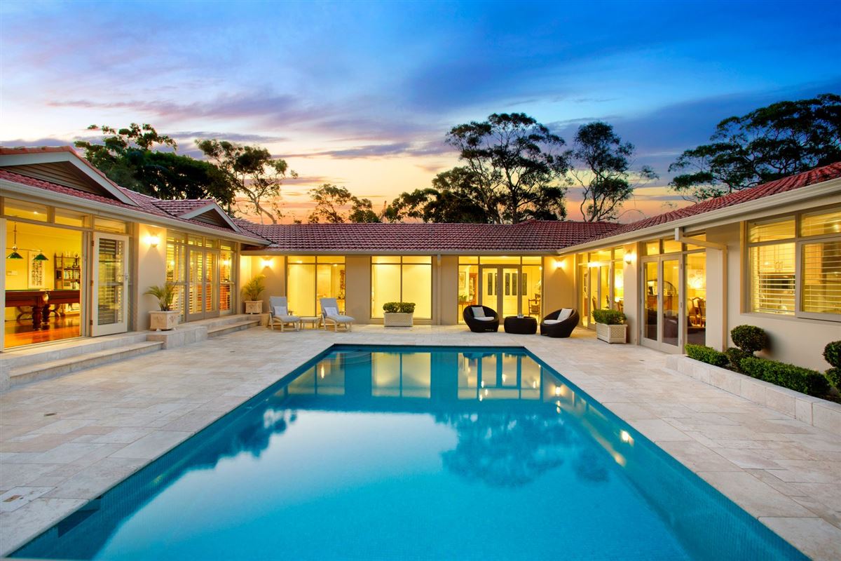 A BEAUTIFUL AND SPACIOUS HOME Nova Scotia Luxury Homes Mansions For