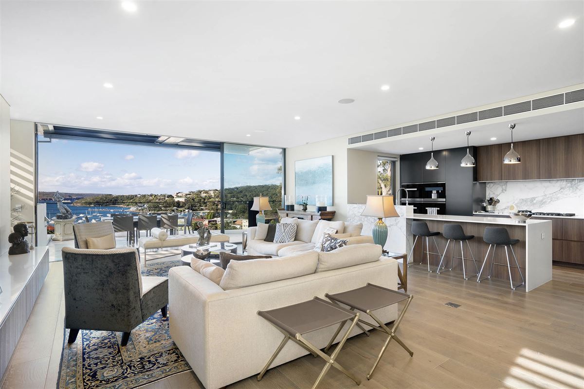 GLAMOROUS WHOLE FLOOR APARTMENT ON BALMORAL SLOPES | Nova Scotia Luxury