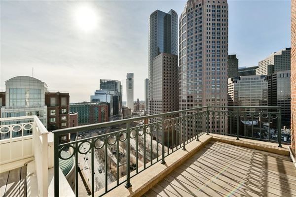 Premier Penthouse Atop Rowes Wharf Massachusetts Luxury Homes