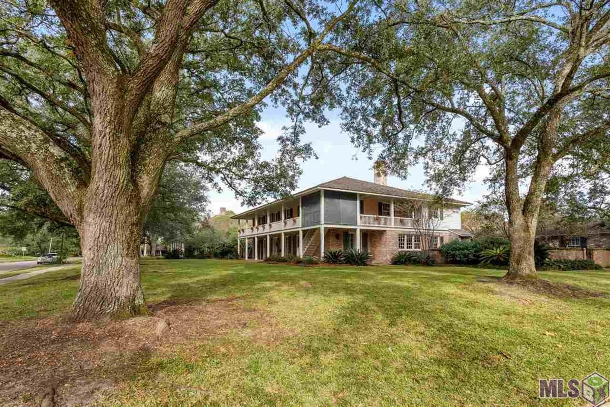 A HAYS TOWN CLASSIC Louisiana Luxury Homes Mansions For Sale