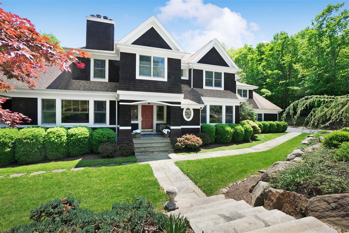 NANTUCKET SHINGLE STYLE HOME New York Luxury Homes Mansions For