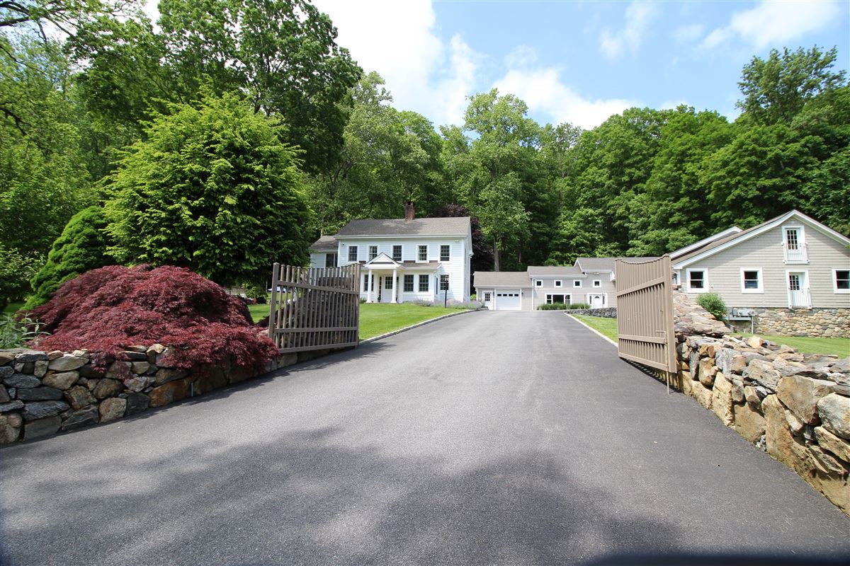 luxury homes for sale in western new york