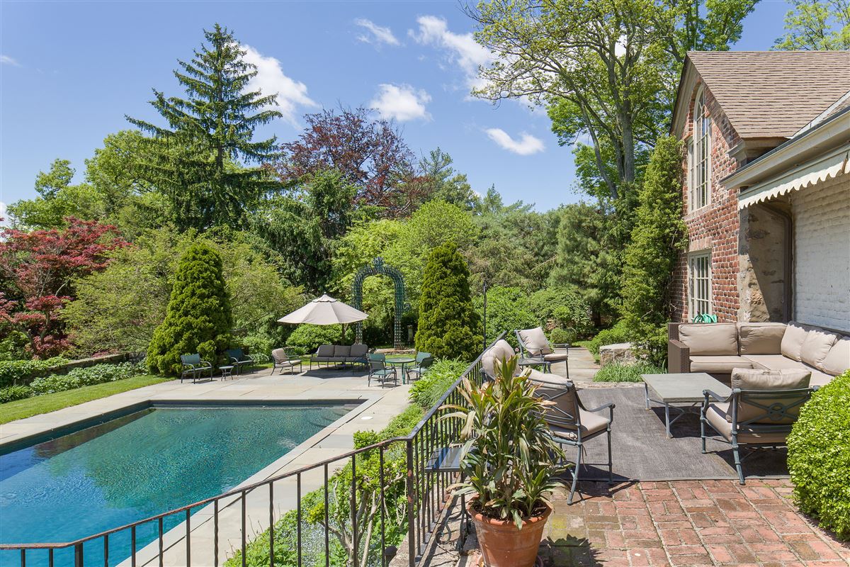 CAPTIVATING HUDSON RIVER VIEWS New York Luxury Homes Mansions For