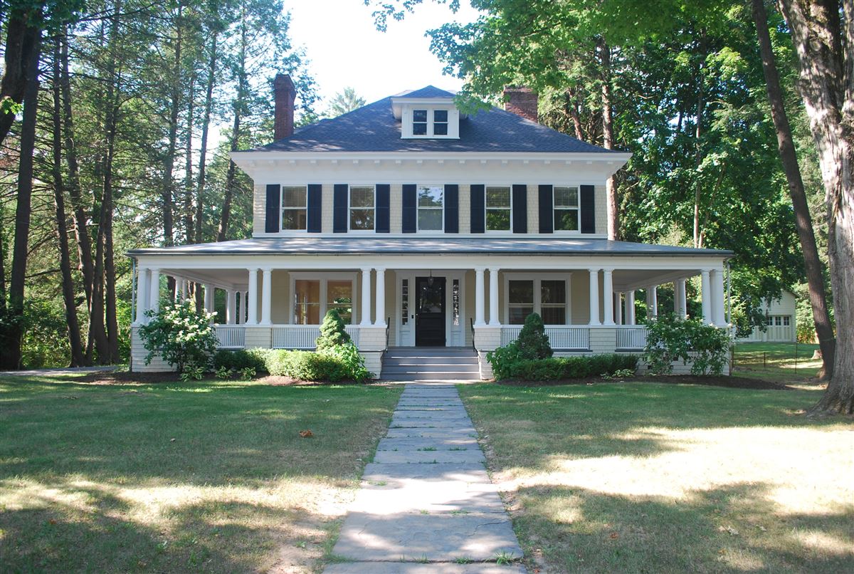 RHINEBECK VILLAGE COLONIAL CIRCA 1900 New York Luxury Homes Mansions For Sale Luxury Portfolio