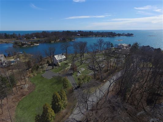 Darien Luxury Homes and Darien Luxury Real Estate | Property Search