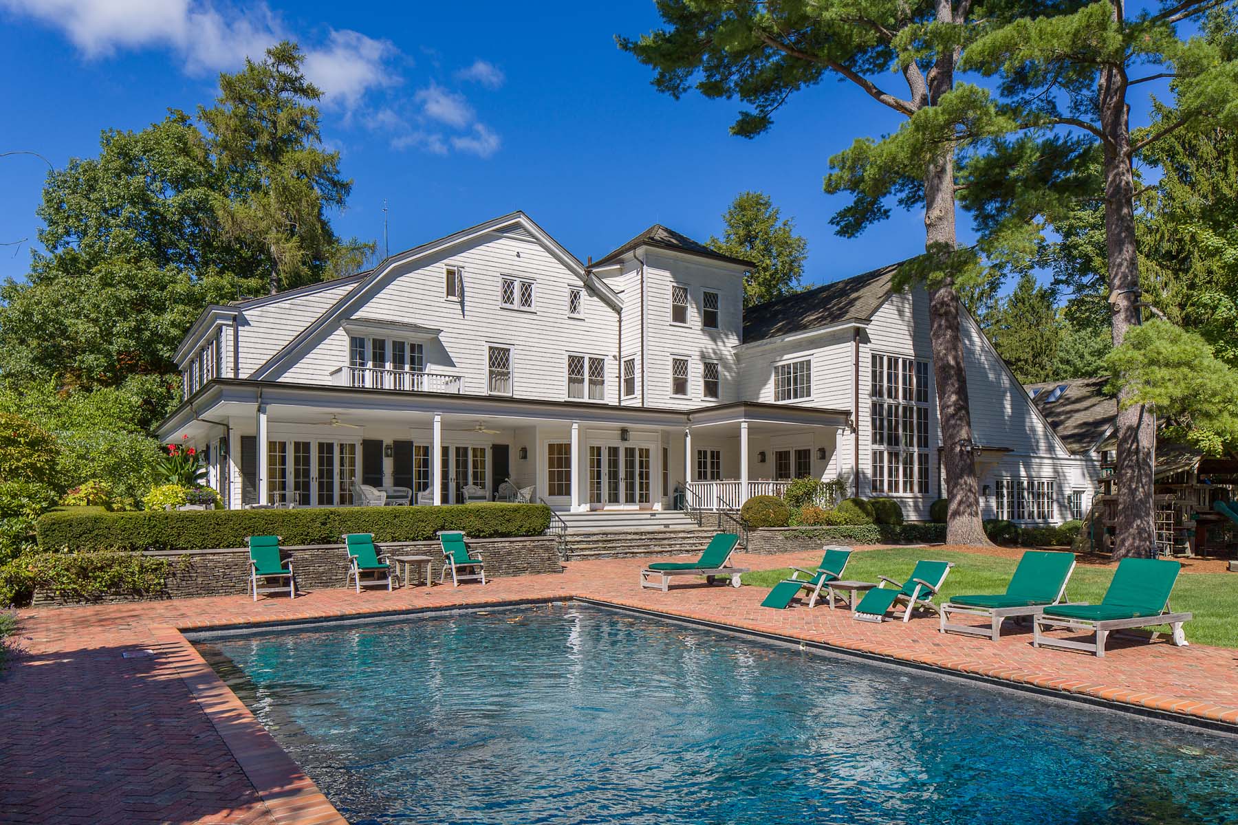 Chappaqua Luxury Homes and Chappaqua Luxury Real Estate Property