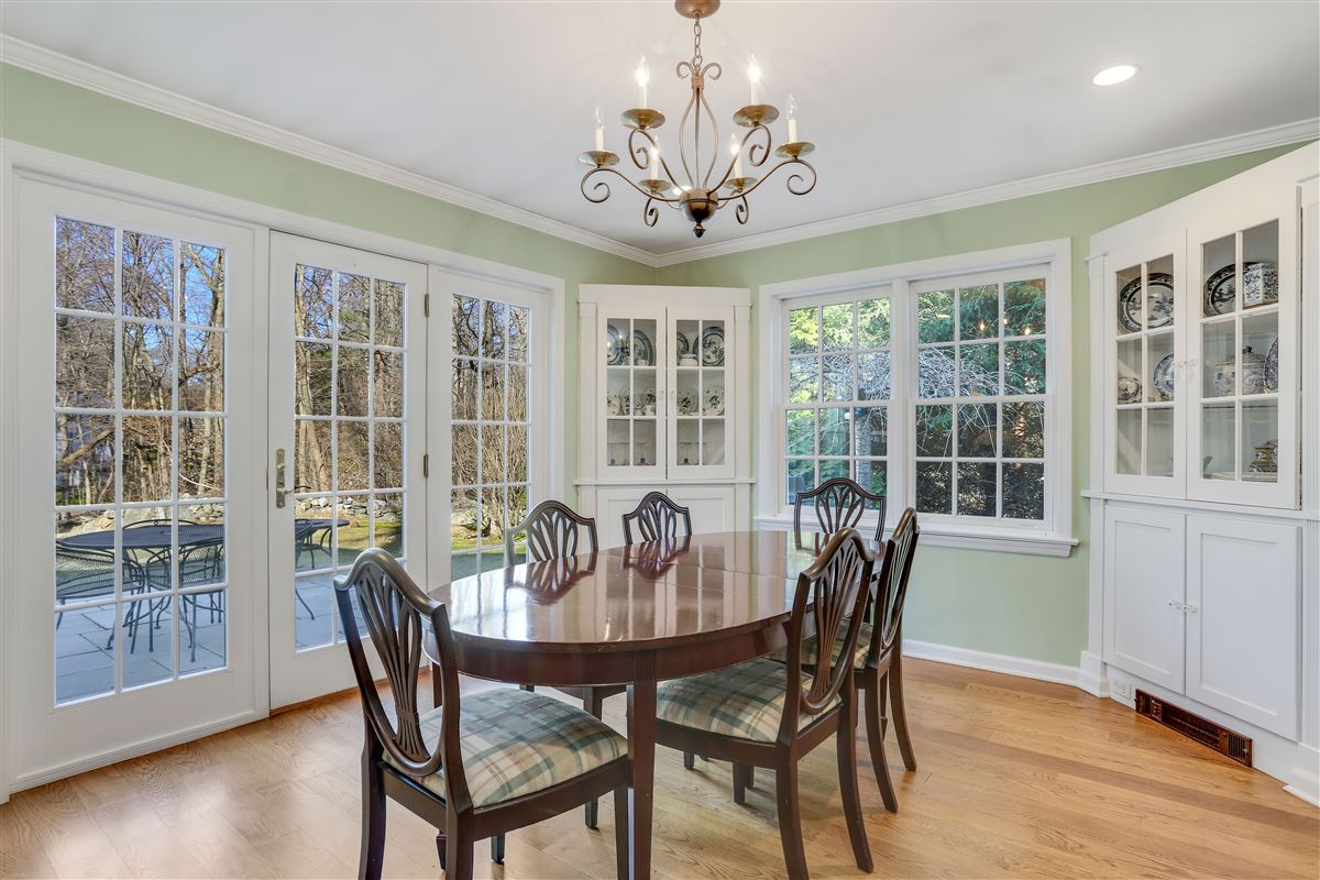 Vermont Country Living In Convenient Cos Cob Connecticut Luxury