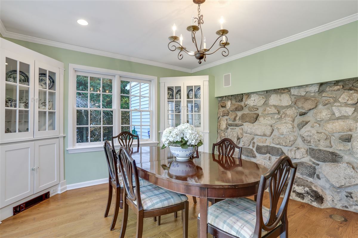 Vermont Country Living In Convenient Cos Cob Connecticut Luxury