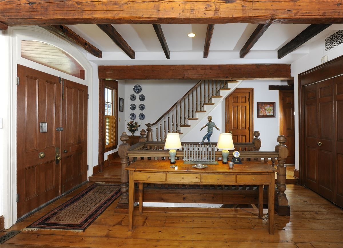 THE CAPTAIN WILLIAM MORRELL HOUSE Connecticut Luxury Homes Mansions