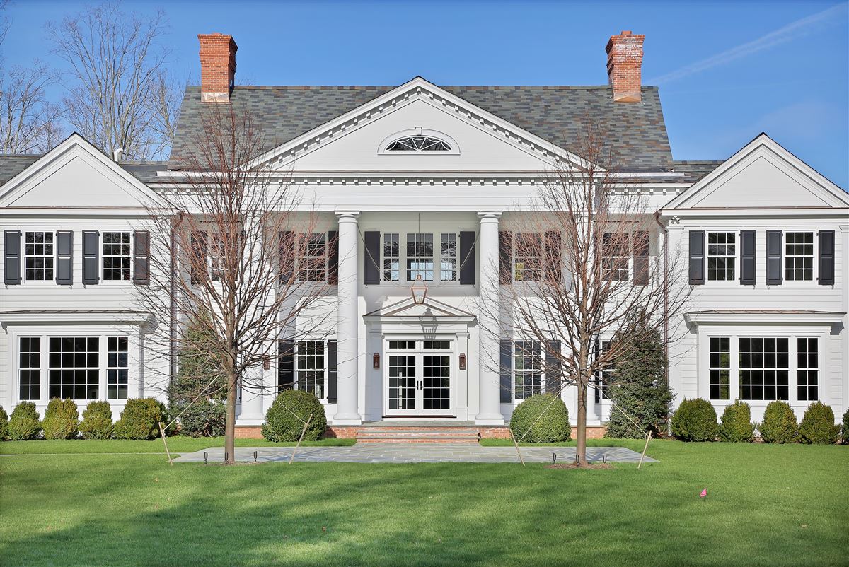 MAGNIFICENT ROUND HILL GEORGIAN MANOR | Connecticut Luxury Homes ...