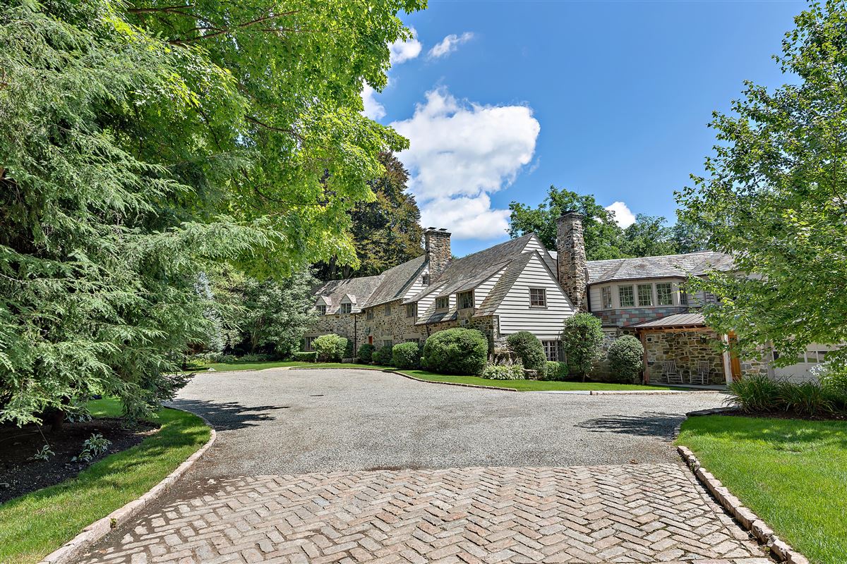 COMPLETELY RENOVATED ICONIC BEDFORD FIELDSTONE ESTATE | New York Luxury ...