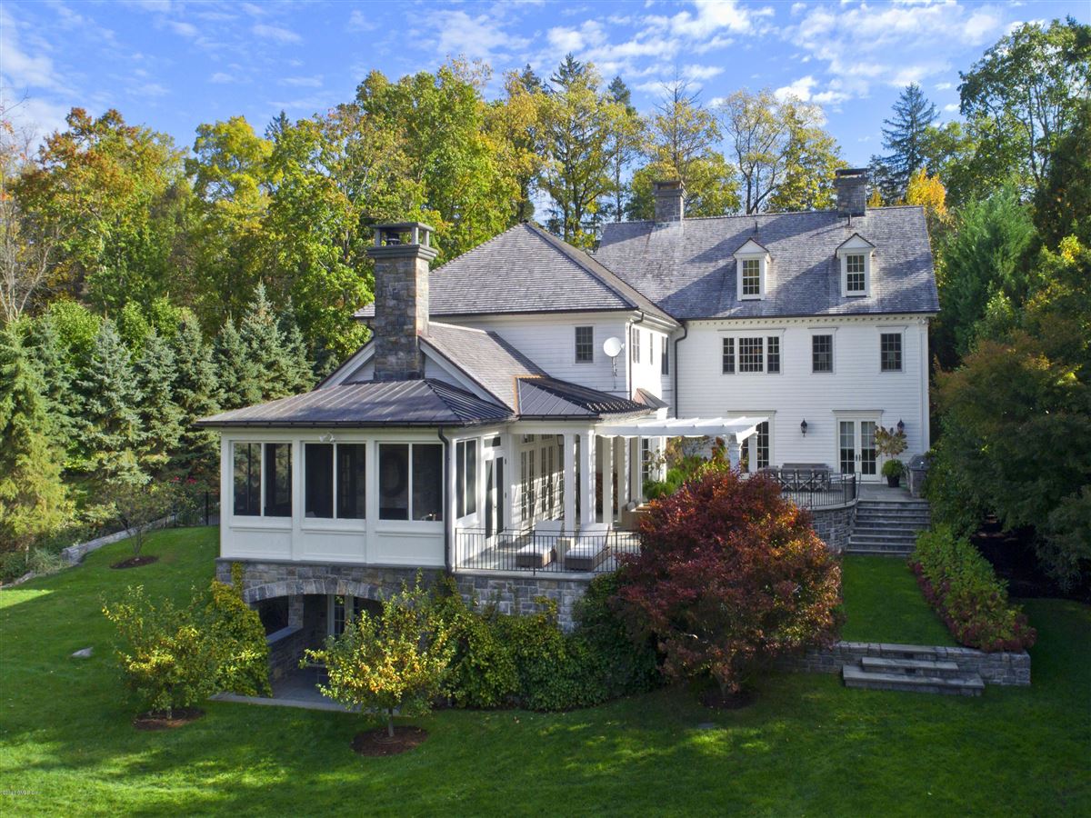BEAUTIFULLY RENOVATED COLONIAL WITH CLASSIC ELEGANCE Connecticut