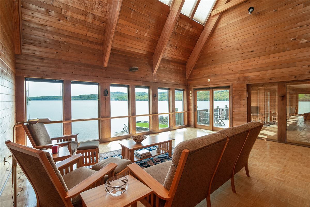 BEAUTIFUL TRUE WATERFRONT BOLLES ISLAND HOMESTEAD New York Luxury