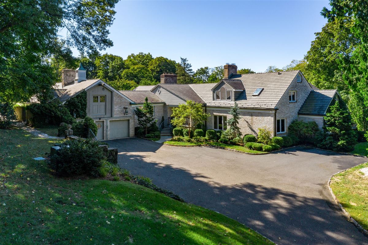 BELLE HAVEN PRIVATE ASSOCIATION Connecticut Luxury Homes Mansions