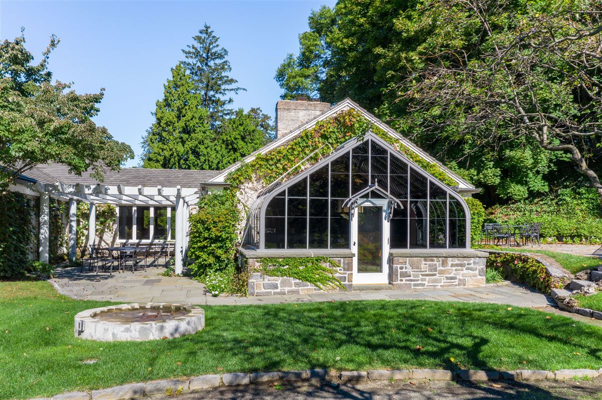 BELLE HAVEN PRIVATE ASSOCIATION Connecticut Luxury Homes Mansions