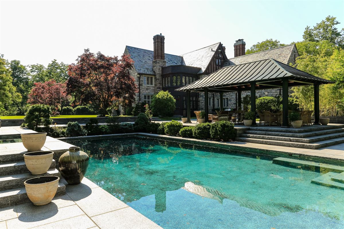 ONE-OF-A-KIND PRIVATE AND TRANQUIL SCARSDALE ESTATE | New York Luxury ...