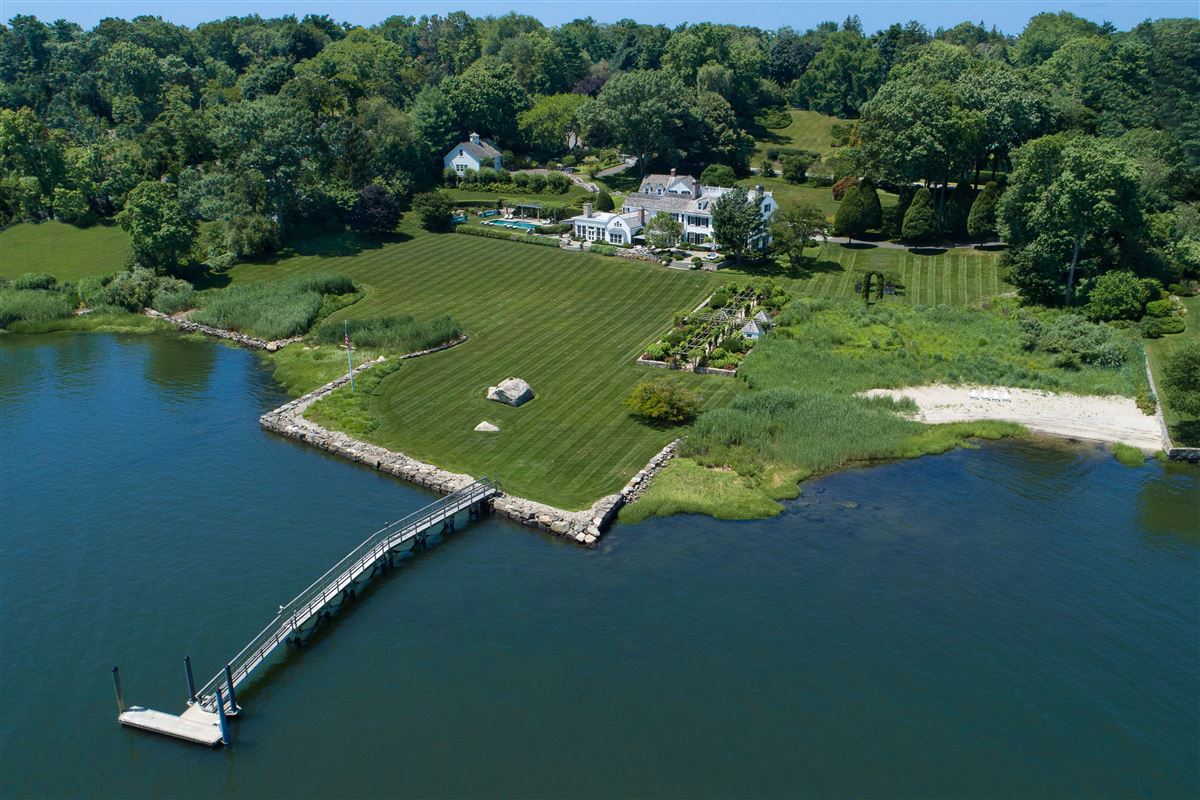 EXTRAORDINARY BELLE HAVEN WATERFRONT ESTATE Connecticut Luxury Homes