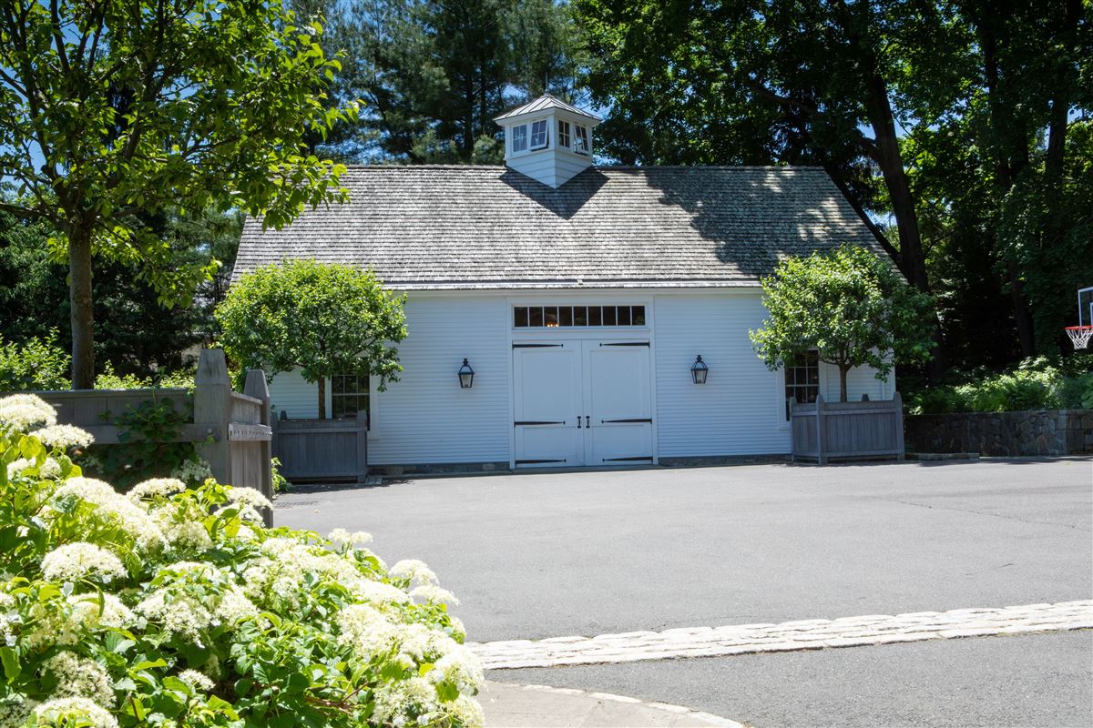 EXTRAORDINARY BELLE HAVEN WATERFRONT ESTATE Connecticut Luxury Homes Mansions For Sale