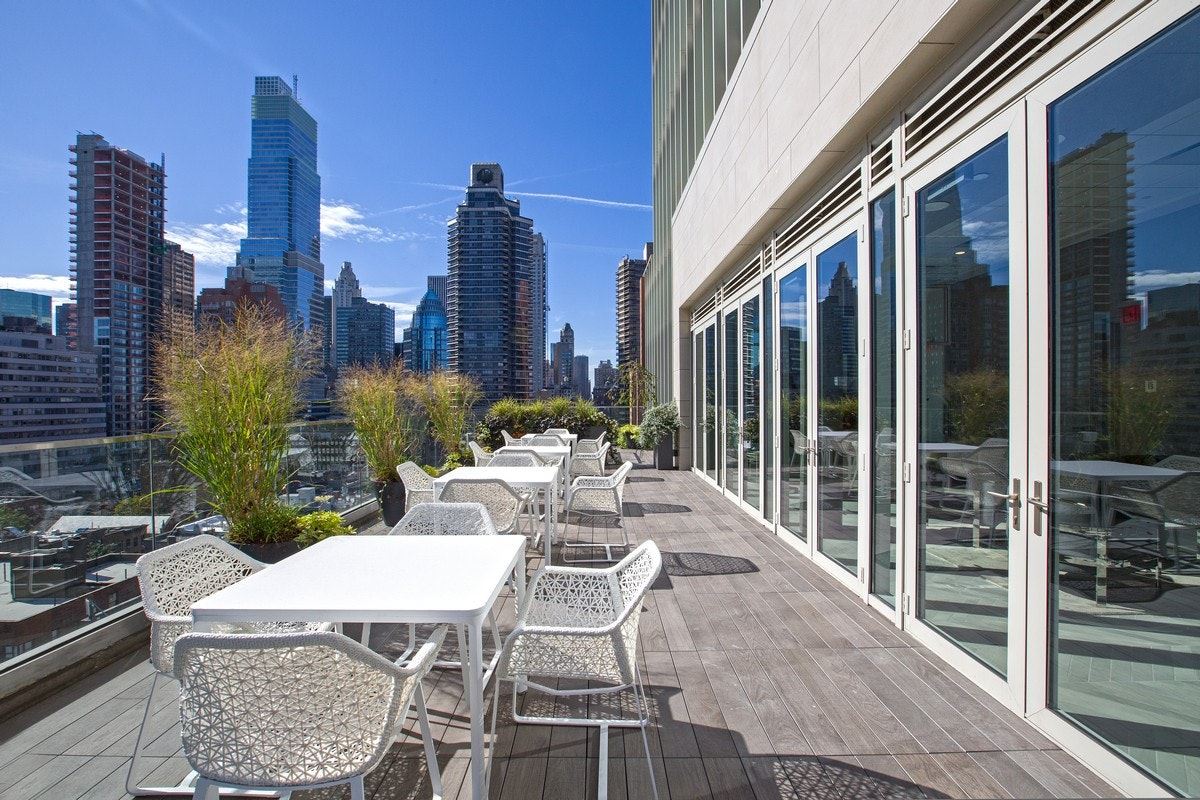 TWO BEDROOM DUPLEX WHERE DOWNTOWN MEETS UPTOWN New York Luxury Homes Mansions For Sale