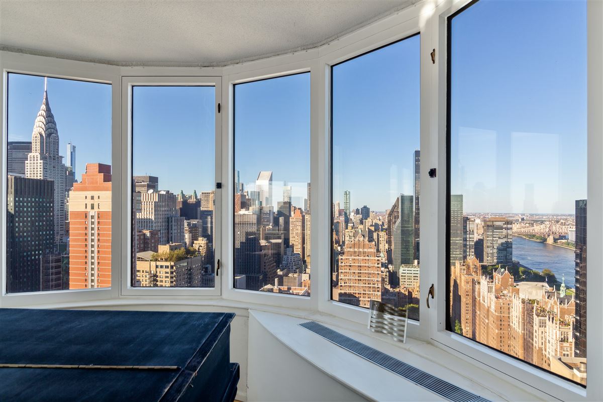 Four Bedroom Condo With Showstopping Views New York Luxury Homes Mansions For Sale Luxury Portfolio