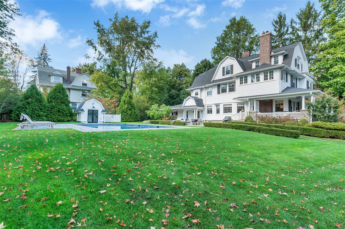 THE ULTIMATE MONTCLAIR RETREAT New Jersey Luxury Homes Mansions For