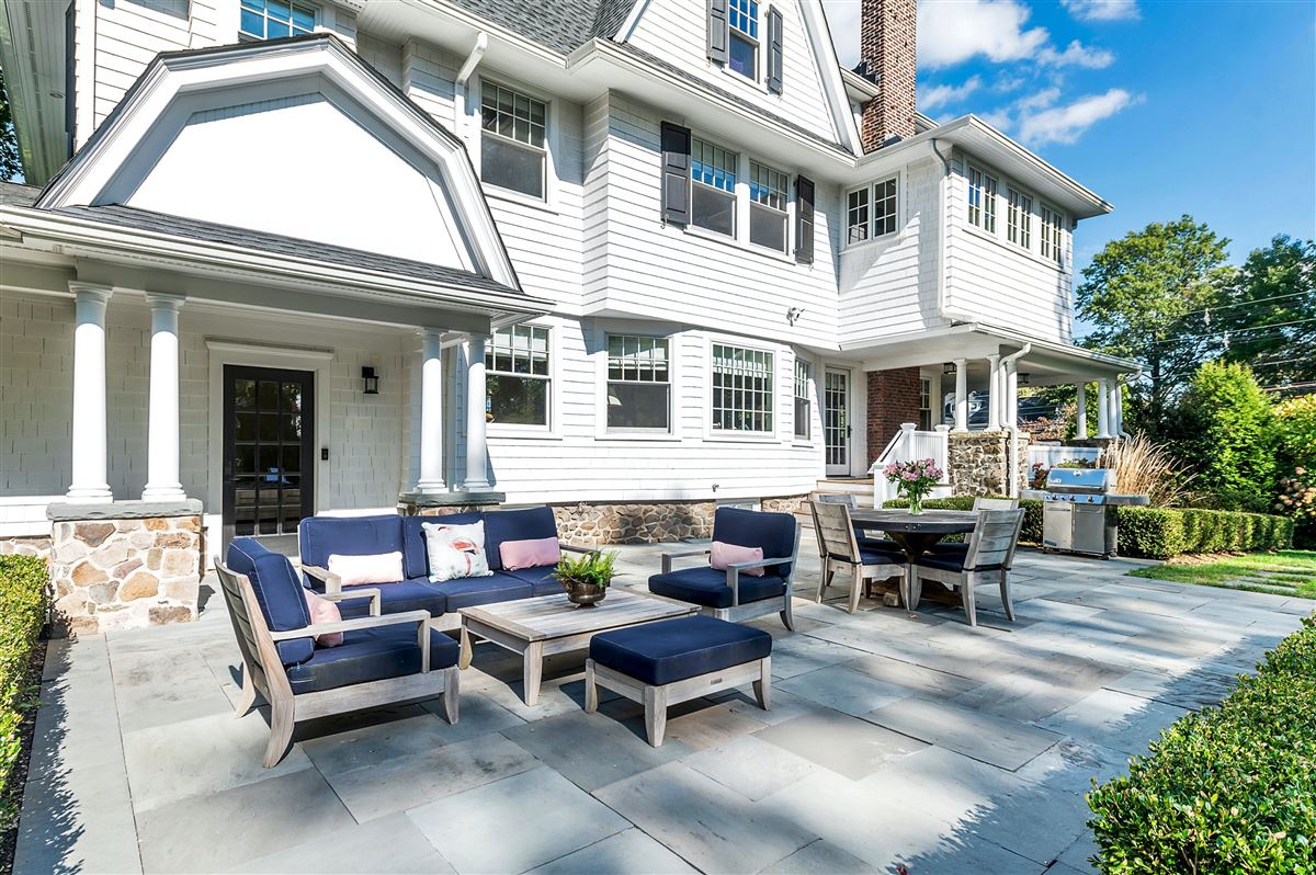 THE ULTIMATE MONTCLAIR RETREAT New Jersey Luxury Homes Mansions For