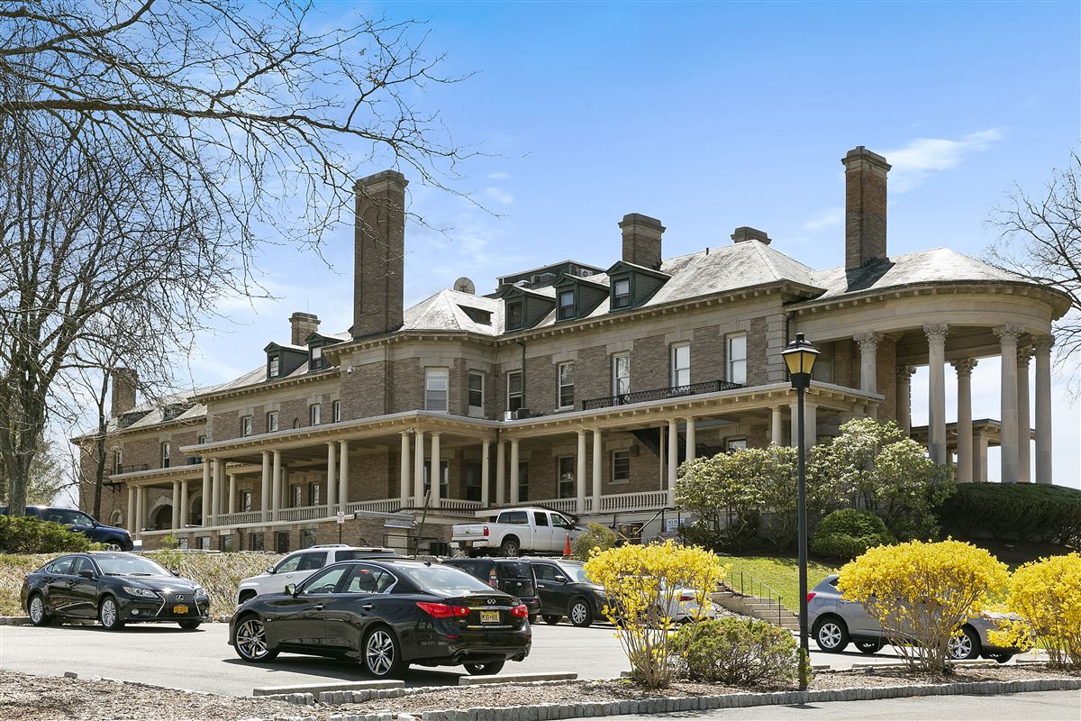 MONTEBELLO MANSION New York Luxury Homes Mansions For Sale Luxury