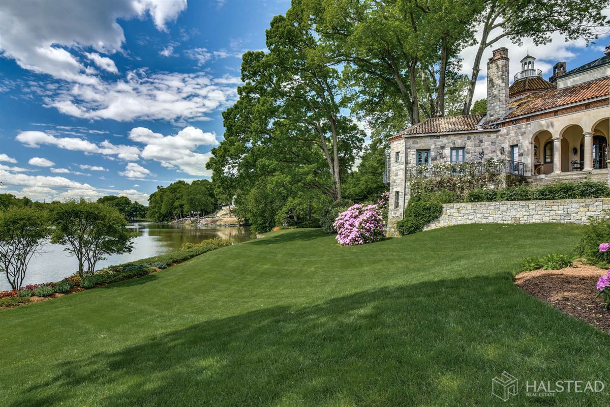 MAJESTIC RESTORED HILLSIDE VILLA IN DARIEN Connecticut Luxury Homes