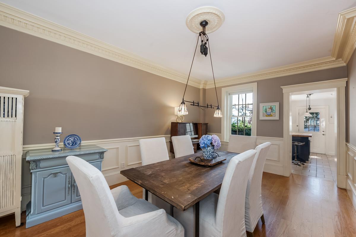 SINGLE-FAMILY BROWNSTONE IN SOUTH BOSTON | Massachusetts Luxury Homes