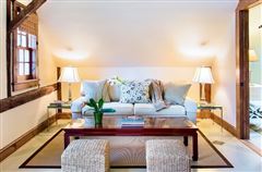 莱茵贝克租赁 — 杜奇斯县 luxury properties