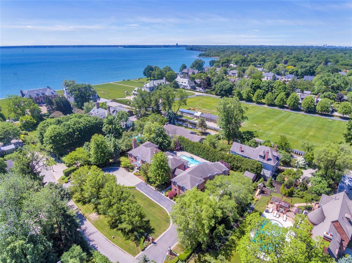 A MAGNIFICENT HOME Michigan Luxury Homes Mansions For Sale Luxury