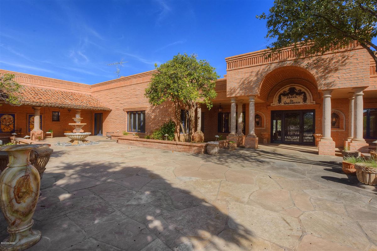 EXCLUSIVE GATED PROPERTY IN LA CHOLLA AIRPARK Arizona Luxury Homes