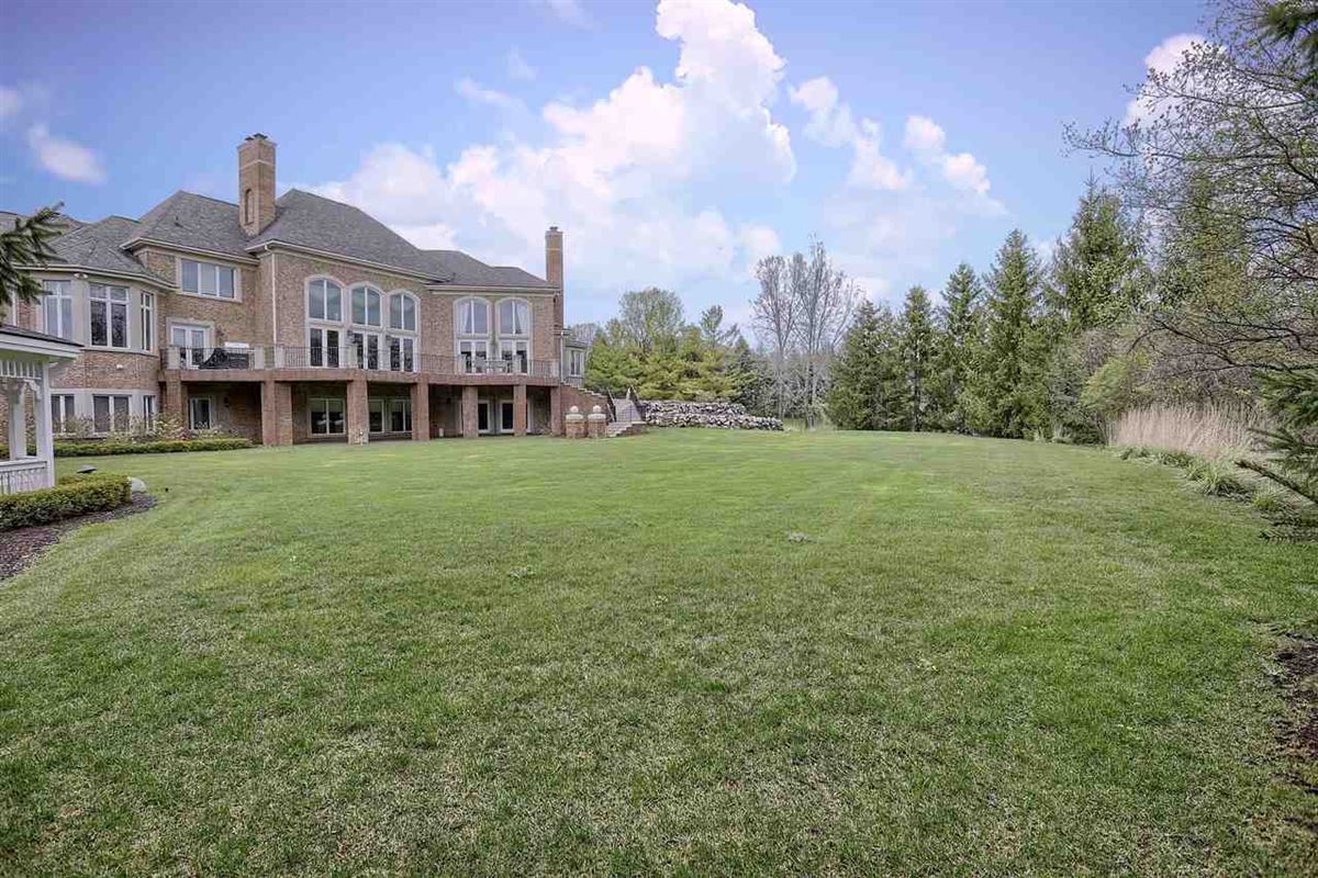 GATED COMMUNITY OF ORCHARD RIDGE Michigan Luxury Homes Mansions For