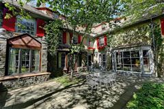 Mansions Beresford –Nicholson House