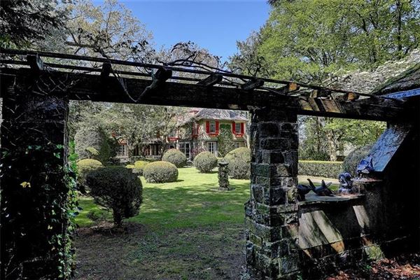 Beresford –Nicholson House luxury real estate